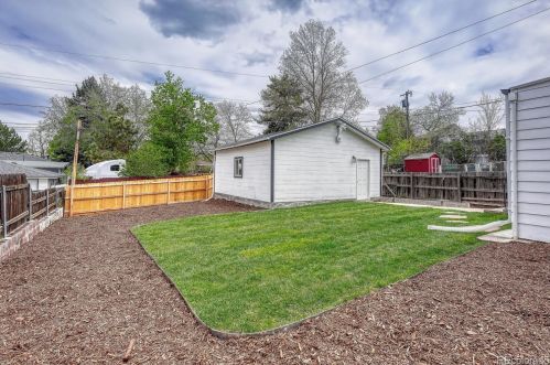 3130 Pearl St, Englewood CO  80113-2710 exterior