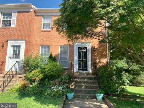 7719 Trevino Ln, Falls Church, VA 22043-3506