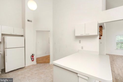 514 Eagles Chase Dr, Trenton NJ  08648-2539 exterior