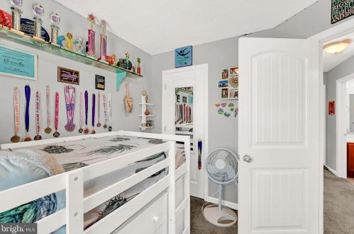 134 Overlook Dr, Hanover PA  17331-9136 exterior