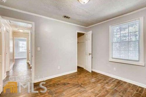1716 Lisbon Dr, Atlanta GA  30310-4733 exterior