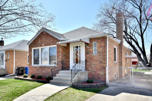 5012 Nordica Ave, Chicago, IL 60656-3604