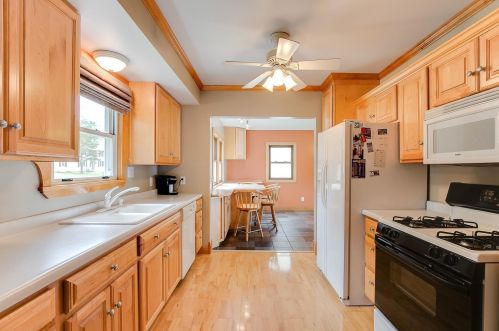 2495 13th Ave, Saint Paul MN  55109-2437 exterior