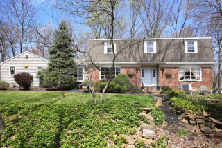 11 Quill Pen Way, Warren, NJ 07059-5517