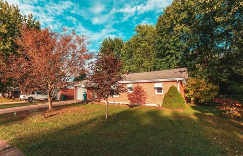 505 Crestview St, Cuba, MO 65453-1905