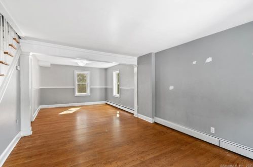160 River Rd, Huntington CT  06484-4444 exterior