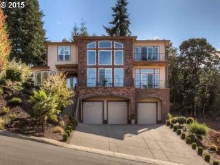 676 Sahalee Dr, Salem, OR 97306-9159