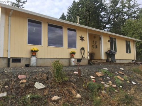 9404 Summit Ave, Gaston, OR 97119-7747