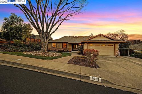 1015 Riesling Dr, Pleasanton, CA 94566-7221