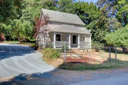 217 Marshal St, Glendale, OR 97442-9679