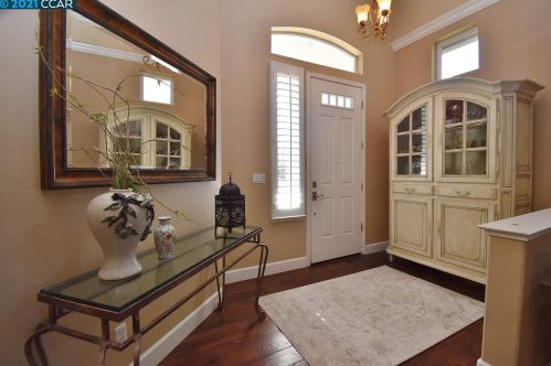 38 Centennial Way, San Ramon, CA 94583-2615