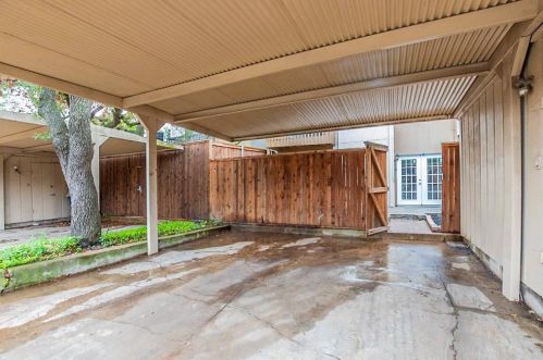 12542 Burninglog Ln, Dallas TX  75243-2118 exterior