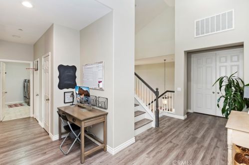 9564 Chandelle Way, Riverside CA  92508-6810 exterior