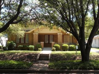 2625 Greene Ave, Fort Worth TX  76109-1110 exterior