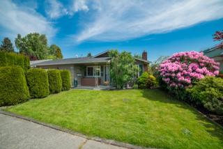 112 Mckinley St, Burlington, WA 98233-1019