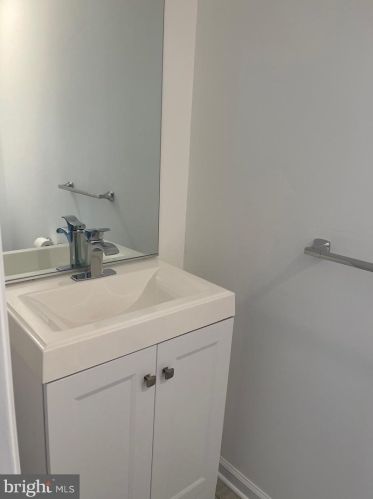 131 Clearview Ave, Trenton NJ  08619-1217 exterior