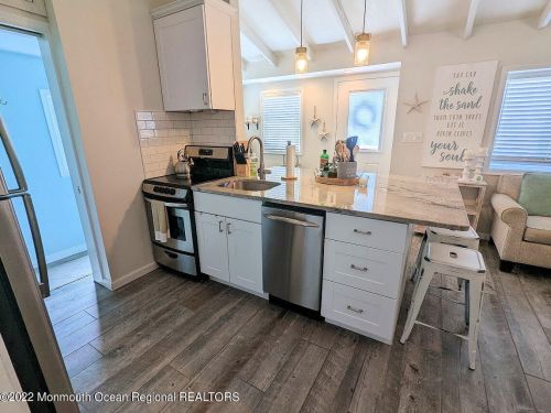 31 Amberjack Way, Lavallette NJ  08735-1506 exterior