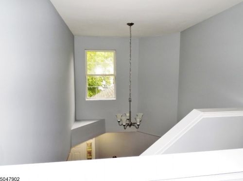 55 Saxton Dr, Hackettstown NJ  07840-1742 exterior