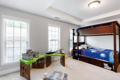 3261 Ferncliff Ln, Atlanta GA  30324-2569 exterior