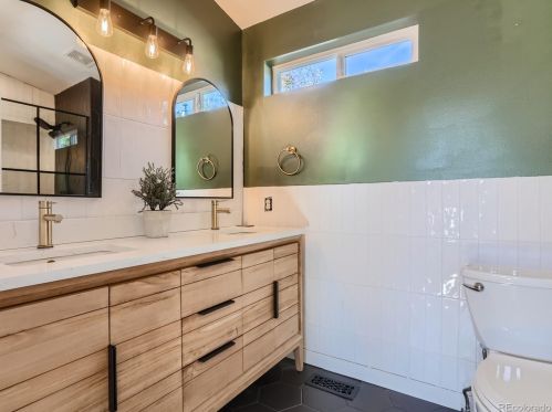 2825 Garfield St, Denver CO  80205-5044 exterior