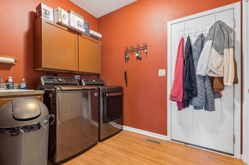 816 Mark Ln, Pingree Grove IL  60140-8278 exterior