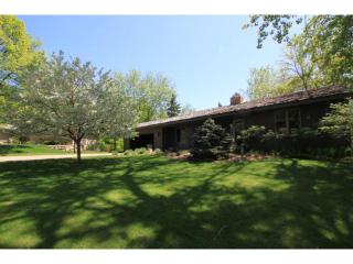 15321 Highland Pl, Hopkins, MN 55345-4614