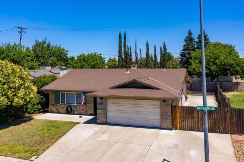 860 Wentworth Ave, Manteca, CA 95336-6932