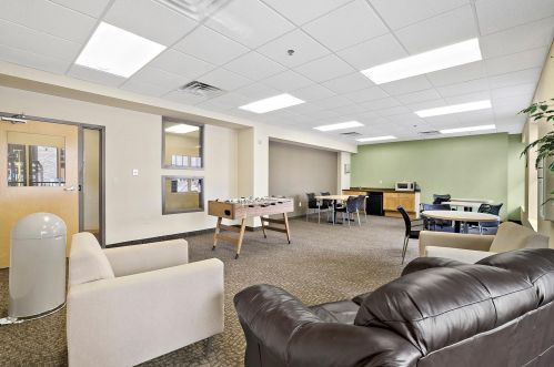 2900 University Ave, Minneapolis MN  55414-3288 exterior