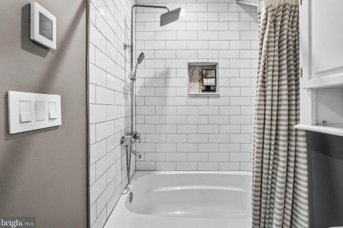 854 Front St, Philadelphia PA 19147-4341 exterior