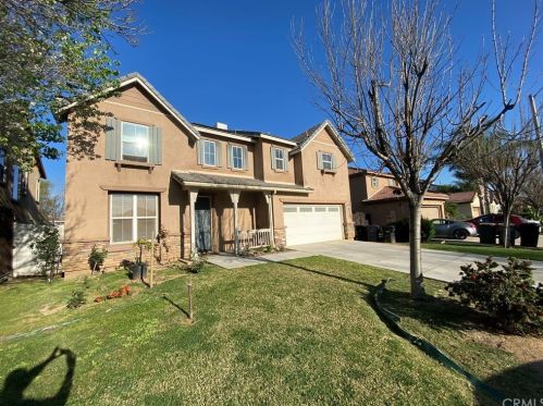 1905 English Oak Way, Perris, CA 92571-3885