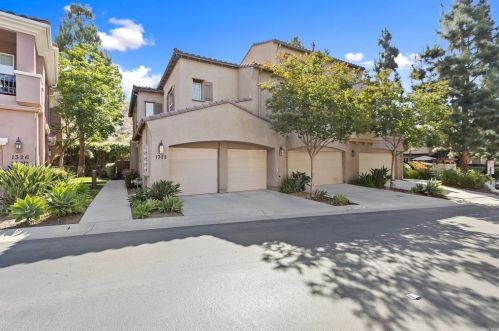 1322 Sky Ridge Ct, San Marcos, CA 92078-1053