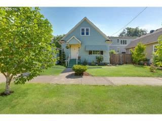 1524 43rd Ave, Portland, OR 97215-3112