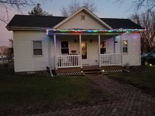 308 Rile St, Bushnell, IL 61422-1471