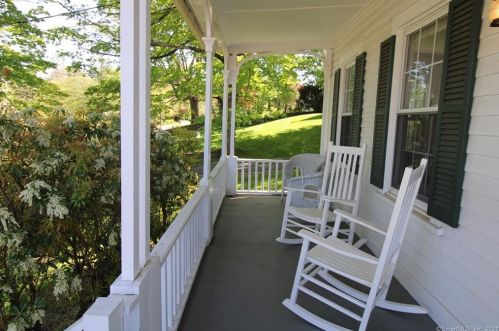 1037 North St, Greenwich CT  06831-2701 exterior