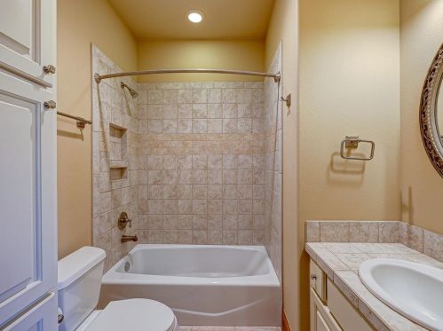 8708 Capehart Cv, Austin TX  78733-3260 exterior