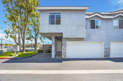 8689 Moody St, Cypress, CA 90630-2239
