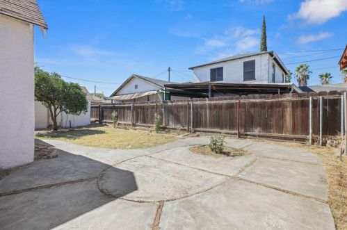 504 Roselawn Ave, Modesto CA  95351-3731 exterior