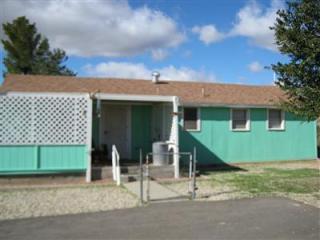 6952 Gibbs Ave, Mojave, CA 93501-7150