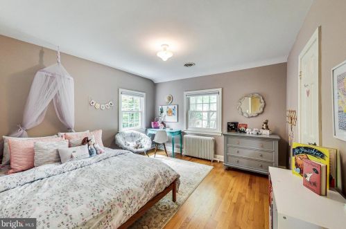 610 Ellsworth Dr, Silver Spring MD 20910-4301 exterior