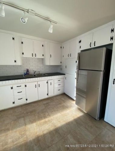 8 Cross St, Biddeford ME  04005-2762 exterior