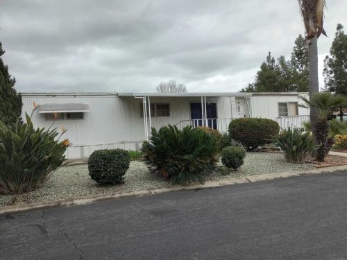 525 El Norte Pkwy, Escondido, CA 92026-3902