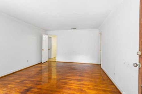 2072 Clairmont Ter, Atlanta GA  30345-2312 exterior