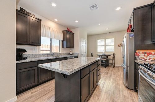 5712 Freestone Dr, Arboga CA  95901-8701 exterior
