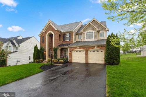 2447 Transom Pl, Woodbridge, VA 22191-1493