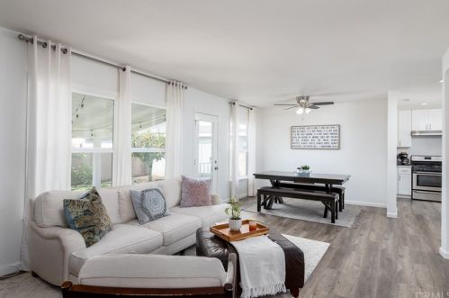 2130 Pacific Ave, Santa Ana, CA 92706-2437