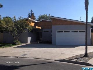 431 Sierra View Cir, Tulare, CA 93274-2158