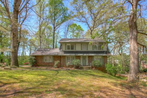 3781 Woodyhill Dr, Lithonia, GA 30038-3656