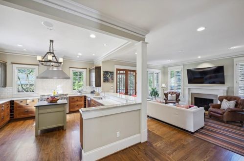 761 Highland Ter, Atlanta GA  30306-3409 exterior