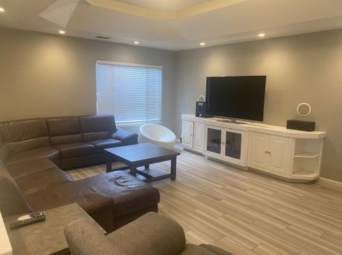 1672 Merrill Loop, San Jose, CA 95124-5812