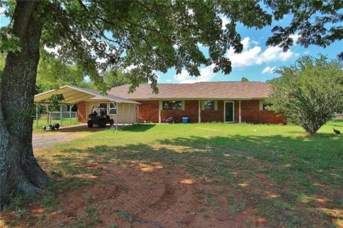1986 County Road 1210, Tuttle, OK 73089-3006
